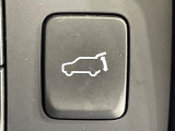 【パワーバックドア】スマートキーや運転席のボタンを押すだけでリアゲートが自動で開閉します!荷物を持っている時や、高い位置にあるバックドアを閉める際に便利な機能です♪