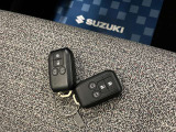 【スマートキー】キーをポケットやカバンに入れたままでもドアの施錠・開錠ができ、雨の日や荷物の多い日に大活躍!