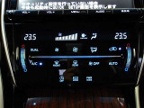 オートエアコンです。車内を設定温度に保ち、快適空間をキープします。