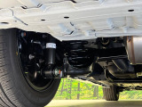お車を安心してお乗りいただく為には、足回りの定期点検が欠かせません。サービスサポート(有償保証)では無料点検もご提供しており、安心のカーライフをお過ごしいただけるサポート体制が整っています。