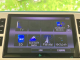 テレビやメモリー音楽に加え、SDやBluetooth Audio、FM/AMなどの選択肢を画面で確認できます。聴きたい音源に合わせて選びやすく、日々の移動時間を快適に彩ります。