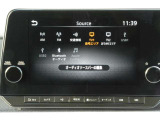 メーカーナビ。Bluetooth使用可能です。