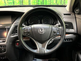 【純正革巻きステアリング】上質な革を使用することで、手にしっかり馴染みとても運転しやすいハンドルです♪