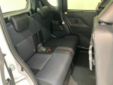 お客様にぴったりなおクルマをお選びいただけますように様々な展示車をご用意致しております!ダイハツの軽自動車だけではなく、他メーカー車やコンパクトカー・ミニバンなども数多く取り揃えております!
