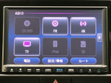 CD/DVD、ラジオ、USB、Bluetoothなど、多彩なソースに対応。充実したオーディオ機能で、快適なドライブをお楽しみください。