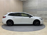 「中古車ハイブリッド保証」付き。ハイブリット機構を無償で保証します。保証期間は初度登録年月から10年目まで、または3年間の長い方。但し累計走行距離が20万km以内。