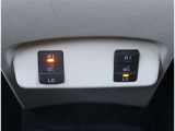 【シートヒーター】寒い日の運転など冷えやすい脚部を快適に温めてくれる。嬉しい機能♪