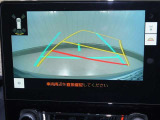 【バックモニター】後方の死角や障害物などを安全確認しながら駐車できます。運転初心者も熟練者も安心ですね♪