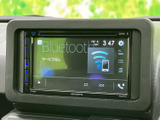 Bluetooth接続の画面が表示され、音楽再生などのメニューを確認しやすい構成です。車内での移動時間に、お好みの音源を楽しむ際に活用いただけます。