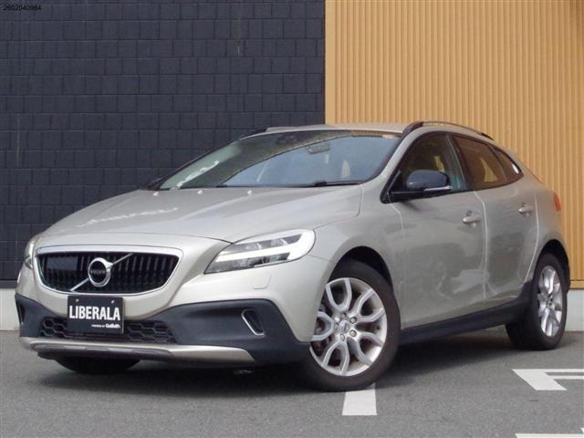 V40クロスカントリー D4 サマム ディーゼル 本革シート 修復歴無し