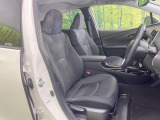 運転席シート廻りは使用感も少なく、良好な状態となっています。丁寧に使われていたことがよくわかりますね。