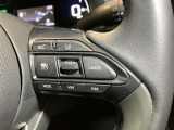 ステアリング右側に車間距離切り替えスイッチ・LTA(レーントレーシングアシスト)スイッチ・レーダークルーズコントロール(全車速追従機能付き)スイッチ・オーディオスイッチが付いています。