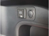 非常時やキャンプなどに役立つAC100Vコンセント付きです