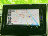 周辺の道路や地名を画面で確認でき、現在地から目的地までの道順を把握しやすい表示です。移動中のルート確認や、行き先周辺の目安を探す際にも役立ちます。