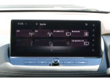 12.3インチのワイドディスプレイナビ。AppleCarPlay、AndroidAuto対応。