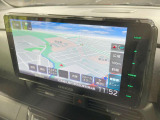 【大画面ナビ】人気の大型9インチナビを装備。存在感のある大画面はインパクト大!ナビ利用時のマップ表示は見やすく、テレビやDVDは臨場感がアップ!いつものドライブがグッと楽しくなります♪