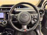 ステアリングスイッチ搭載!手を離さずに手元のスイッチで操作が可能。運転中、視線をそらさなくても操作ができて安全です!