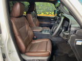 運転席シート廻りは使用感も少なく、良好な状態となっています。丁寧に使われていたことがよくわかりますね。