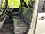 運転しやすい視界と、使いやすい操作性。快適なドライブをサポートする機能が満載です。