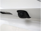 バックカメラが付いているので後方確認が非常にしやすいです。今や運転初心者も熟練者も必須装備!ついていて損はないですね♪