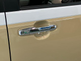 品質には自信があります!ハッピーの品質・キレイなお車をお届けさせていただきたい!そんな気持ちでキレイに仕上げております。フロアマットなどの清掃はもちろん、シート下なども徹底的に清掃しております。