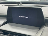 【メーカー純正ナビ】インテリアに溶け込むスタイリッシュな「専用設計」メーカーナビを装備♪視認性や操作性など基本性能にも優れ、より上質なカーライフをお楽しみいただけます。