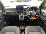 弊社ではメンテナンスパックをご用意しております。プロの目でしっかりチェックしたお車ならロングドライブも安心、うっかり忘れがちなメンテナンスも事前に案内状やお電話で時期をお知らせいたします。
