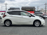 日産ワイド保証☆1年間,走行距離無制限保証付。期間内は信頼の全国日産ディーラーにて保証が受けられます。有料にて保証延長(ワイド保証プレミアム)もOK。最長プラス2年間。