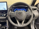 ステアリングスイッチ搭載!手を離さずに手元のスイッチでさまざまな操作が可能。運転中、視線をそらさなくても操作ができて安全です!