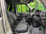 運転席シート廻りは使用感も少なく、良好な状態となっています。丁寧に使われていたことがよくわかりますね。