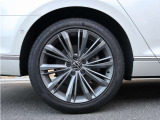 235/45R18/8Jx18アルミホイール(10ダブルスポーク)