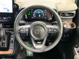 【純正革巻きステアリング】上質な革を使用することで、手にしっかり馴染みとても運転しやすいハンドルです♪