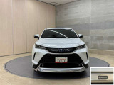 お車購入のポイントとなるフロントマスクです。上質で迫力あるデザインですね☆☆