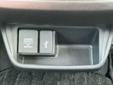 USB、充電も充実しております!長時間のドライブも安心です♪