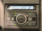 車内空調は&rdquo;AUTOエアコン&rdquo;にお任せ。運転に集中出来ますよ!