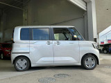 日産ディーラーならではの経験豊富な整備士が、お渡し前にきっちりと車検整備をさせていただいております。またお渡し後1ヶ月もしくは1000kmで、無料の点検整備を実施させていただきます。