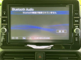 お好みの音楽をクリアに再生。Bluetooth接続で、スマホの音楽も楽しめます。快適なドライブのお供に、こだわりのオーディオシステムです。