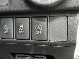 アイドリングストップ機能がついているので、停車時にエンジンを止めて燃料消費を抑えます。環境にもお財布に優しいですね♪