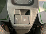 車両状態証明書修復歴の有無も一目瞭然。機能や内装・外装、走行距離、修復歴の有無をチェックし、クルマの状態を10段階にした車両状態証明書。数字や記号を使ってわかりやすく表示しています。