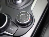 ■ALFA DNAドライブモードシステム(Dynamic/Natural/Advanced Efficiency)