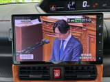 停車中に、地上波デジタル放送をお楽しみいただけます。休憩時間などに、ニュースやドラマをチェックできます。移動時間を有効活用しましょう。