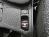 電動パーキングブレーキを搭載。スイッチ操作でパーキングブレーキを作動・解除することが可能ですので、操作の力が不要ですよ♪