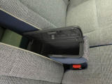 1年間&rdquo;走行距離無制限&rdquo;(無償保証)のまごころ保証付きのお車は、プラス1年、プラス2年の保証延長も可能です(延長保証分は別途有償となります)。※一部対象外の車もございます詳しくは営業スタッフまで
