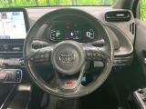 【純正革巻きステアリング】上質な革を使用することで、手にしっかり馴染みとても運転しやすいハンドルです♪