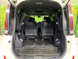 普段のお買い物や通勤、送迎等に十分な荷室スペースを確保しております。セカンドシートを倒すと、大きな荷物の積載も可能です♪