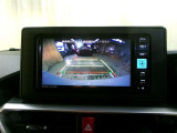車庫入れなどでバックする際に後方確認ができて便利です。車庫入れ苦手な人もこれで安心!!