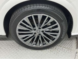 ご覧いただきありがとうございます。車両詳細等お気軽に店舗スタッフまでお問い合わせください。通話無料の専用フリーダイヤルもご用意しております【0078-6003-542979】ぜひご利用くださいませ。