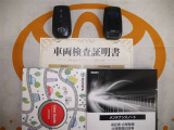 スマートキー付。取扱説明書とメンテナンスノートもあります☆品質評価シート付いてます!トヨタ認定中古車ライト!!