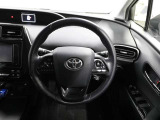 各操作スイッチなどもハンドルから手を放すことなく操作可能で安全運転に支援いたします!