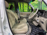 運転席シート廻りは使用感も少なく、良好な状態となっています。丁寧に使われていたことがよくわかりますね。